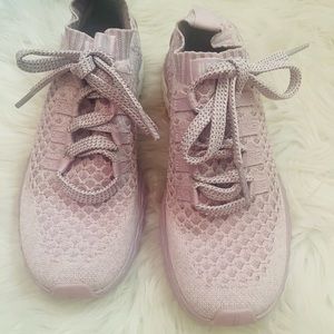 🏃‍♀️ No Bull Running Shoes 🏃‍♀️